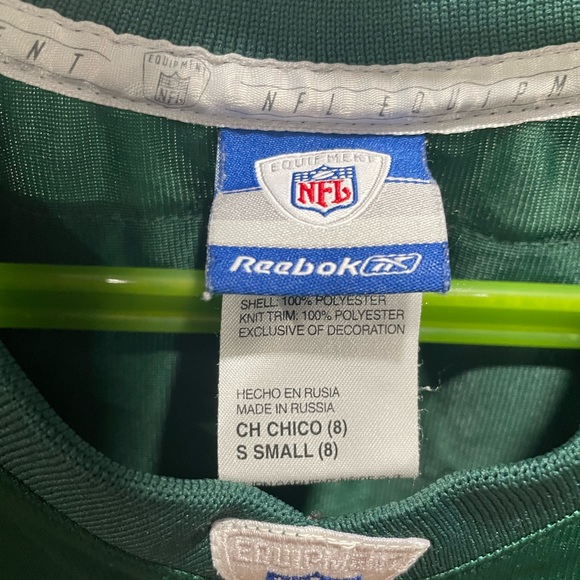 Jets football Jersey. Size 8 Preowned. Some signs of wear - Picture 3 of 4